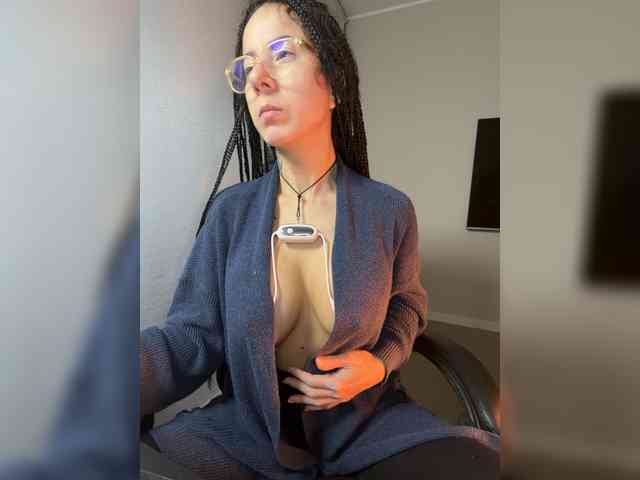 Lili-Cruz40 webcam