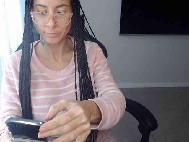 Lili-Cruz40 webcam