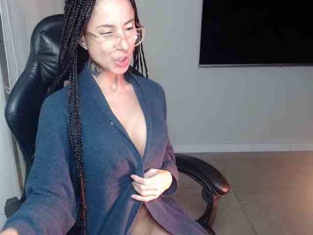 Lili-Cruz40 webcam