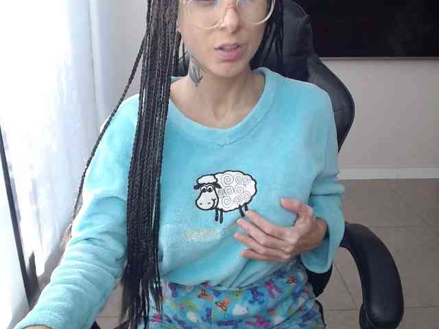 Lili-Cruz40 webcam