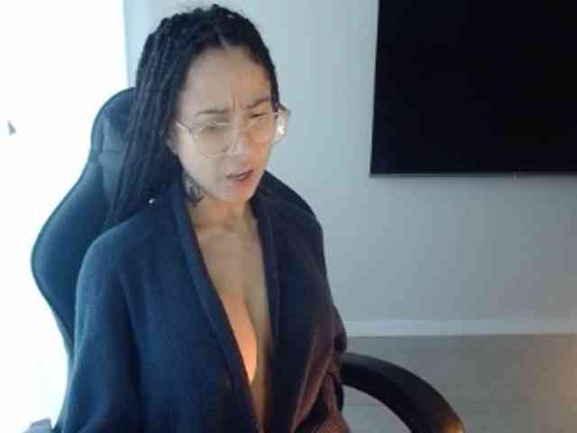 Lili-Cruz40 webcam