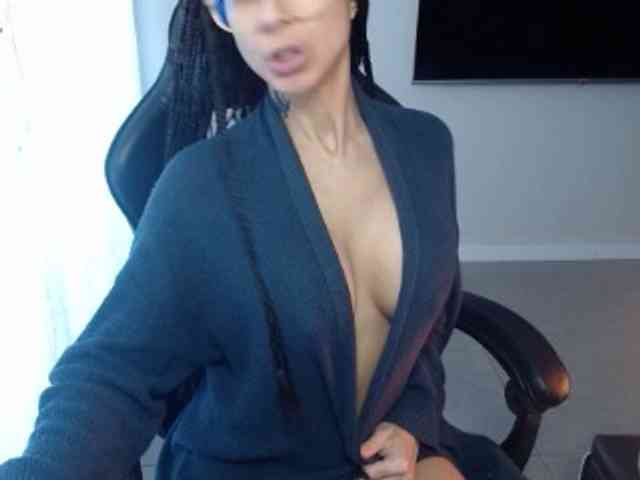 Lili-Cruz40 webcam