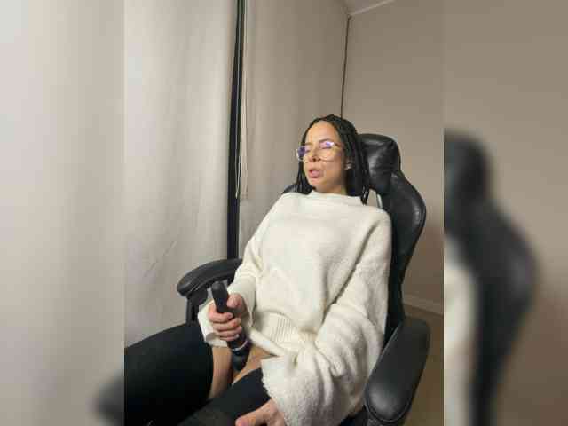 Lili-Cruz40 webcam