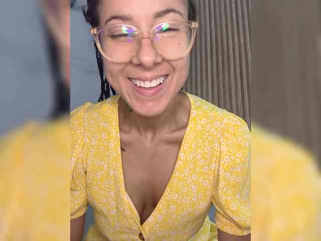Lili-Cruz40 webcam