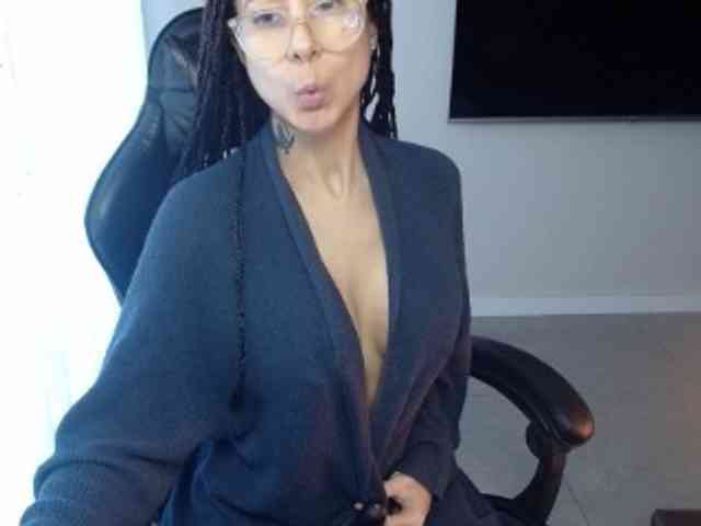 Lili-Cruz40 webcam