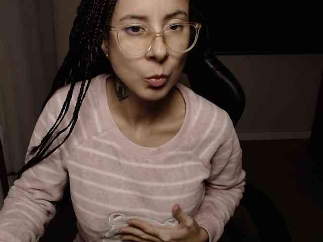 Lili-Cruz40 webcam
