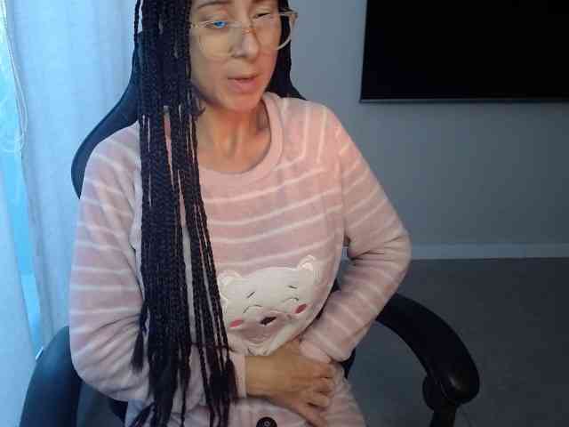 Lili-Cruz40 webcam
