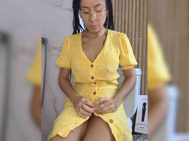 Lili-Cruz40 webcam