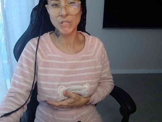 Lili-Cruz40 webcam