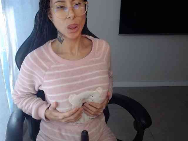 Lili-Cruz40 webcam