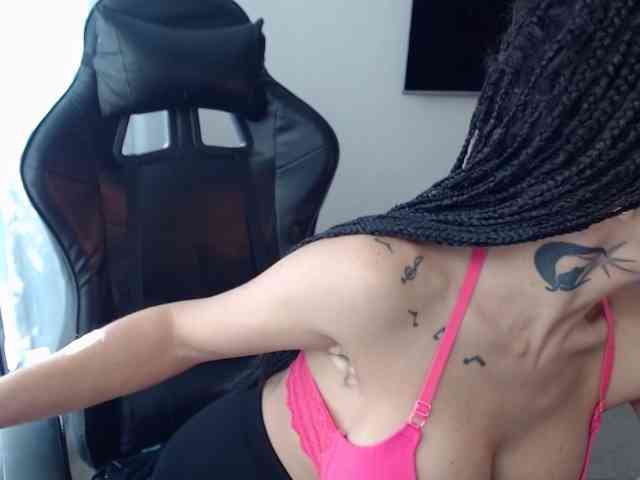 Lili-Cruz40 webcam