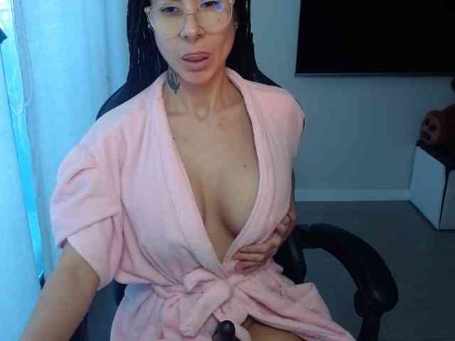 Lili-Cruz40 webcam