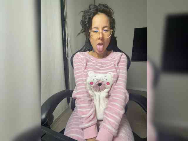 Lili-Cruz40 webcam