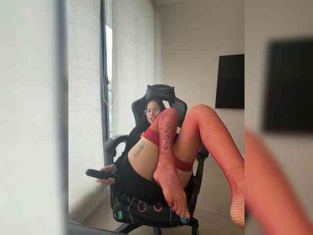 Lili-Cruz40 webcam