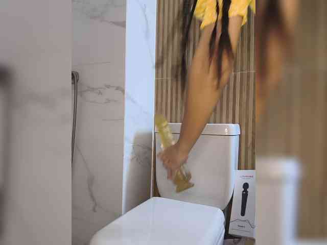 Lili-Cruz40 webcam