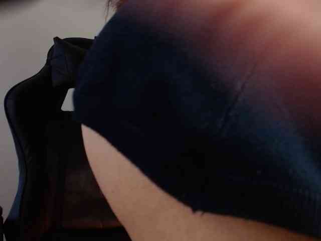 Lili-Cruz40 webcam
