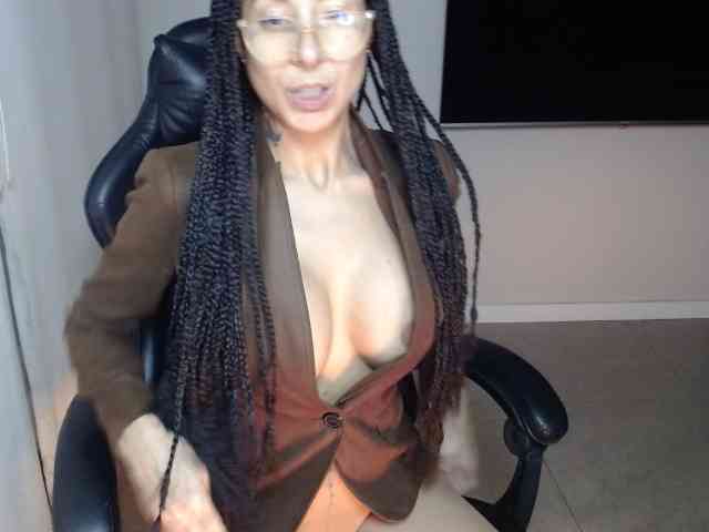Lili-Cruz40 webcam