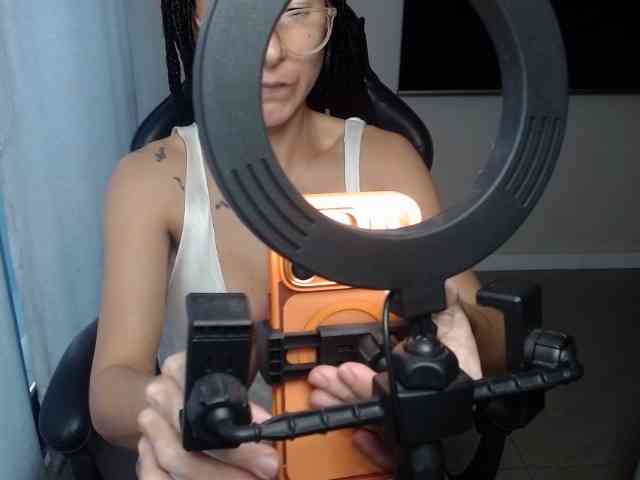 Lili-Cruz40 webcam
