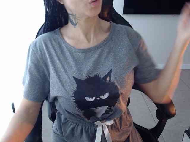 Lili-Cruz40 webcam