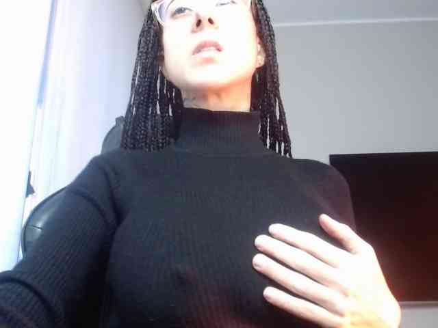 Lili-Cruz40 webcam
