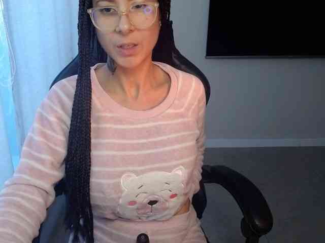 Lili-Cruz40 webcam