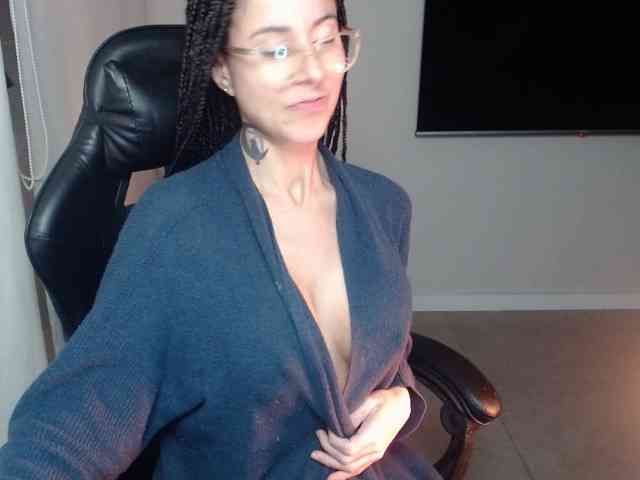 Lili-Cruz40 webcam
