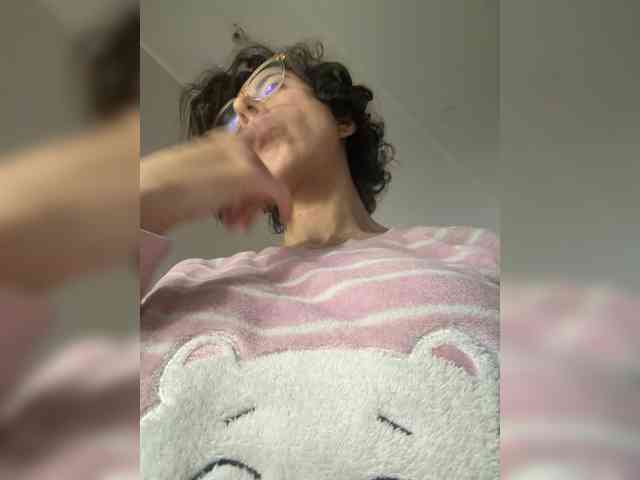 Lili-Cruz40 webcam