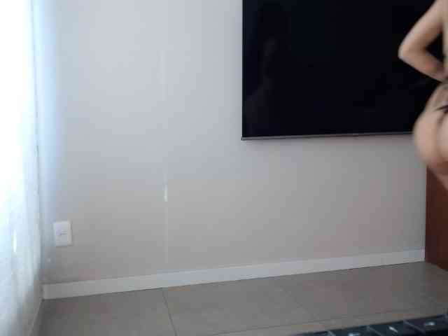 Lili-Cruz40 webcam