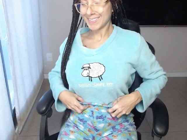 Lili-Cruz40 webcam