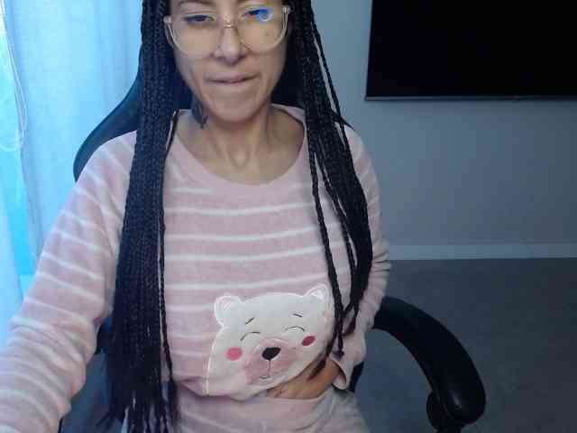 Lili-Cruz40 webcam