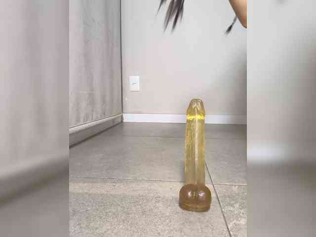 Lili-Cruz40 webcam