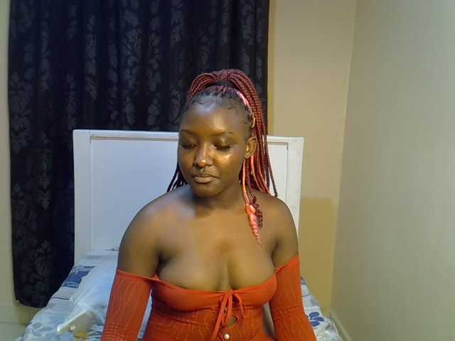 EbonyBarbiee live cam on BongaCams