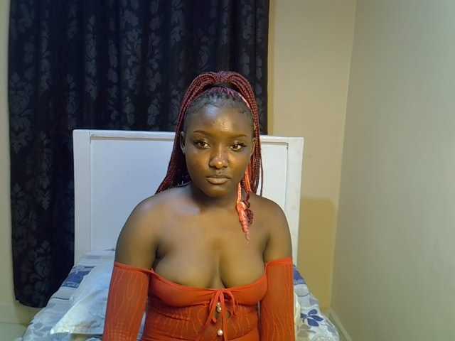 EbonyBarbiee live cam on BongaCams