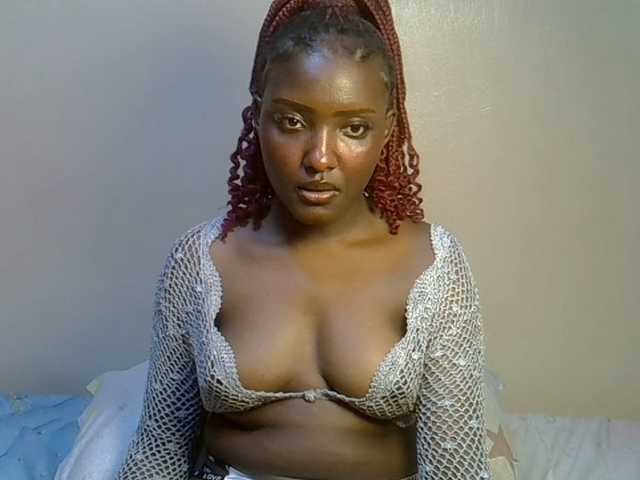 EbonyBarbiee's BongaCams show and profile