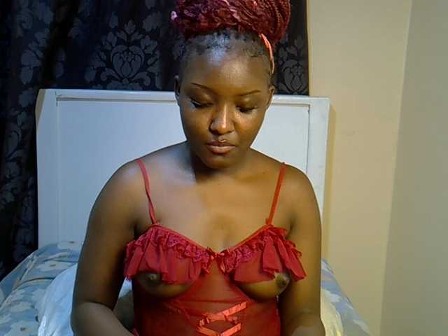 EbonyBarbiee live cam on BongaCams