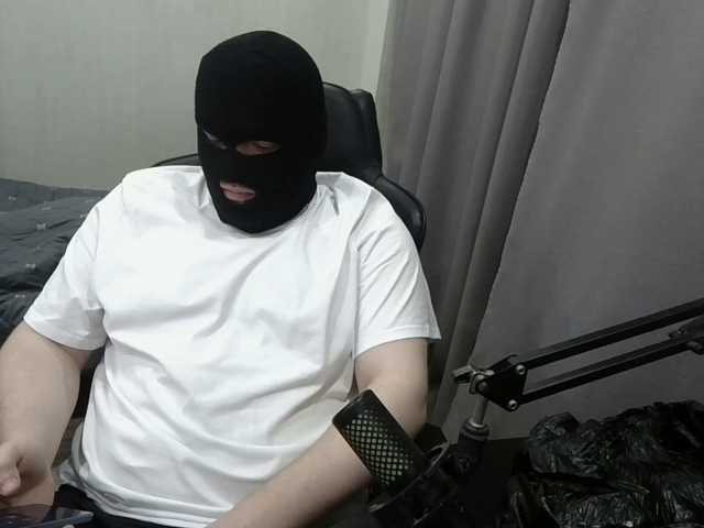 KlassR00m1