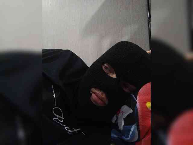 KlassR00m1