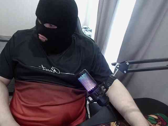 KlassR00m1