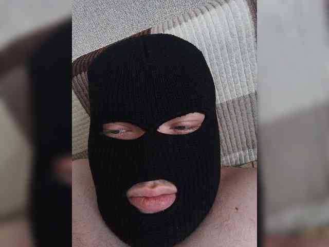 KlassR00m1 Live Webcam on BongaCams