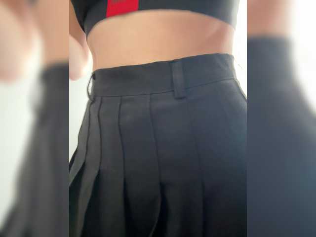 Amelia575-1's BongaCams show and profile