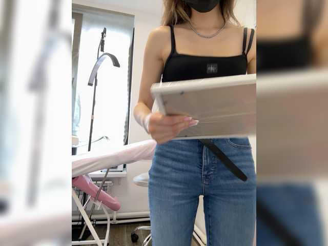 Amelia575-1's BongaCams show and profile