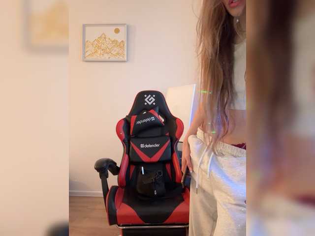 Amelia575-1's BongaCams show and profile