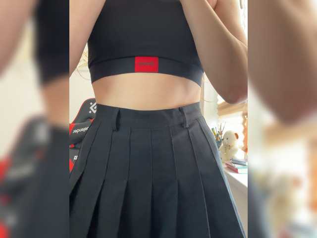 Amelia575-1's BongaCams show and profile