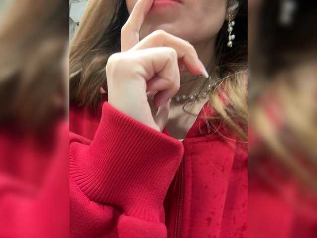 Amelia575-1's BongaCams show and profile