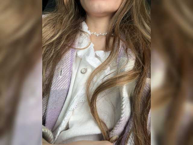 Amelia575-1's BongaCams show and profile