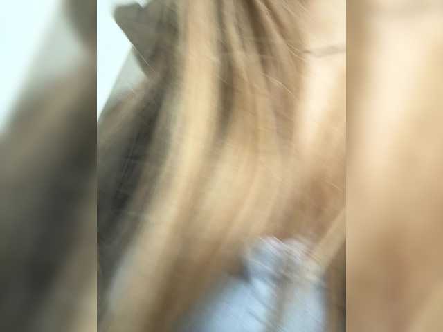 Amelia575-1's BongaCams profile