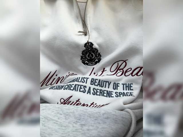 Amelia575-1's BongaCams show and profile