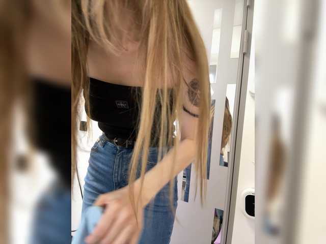 Amelia575-1's BongaCams show and profile