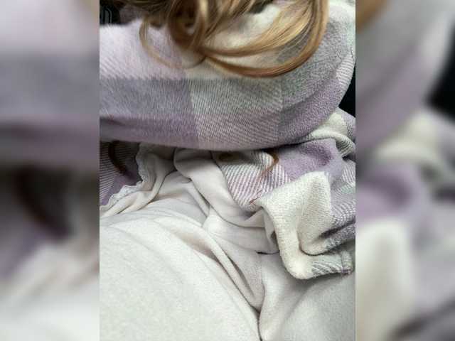 Amelia575-1's BongaCams show and profile