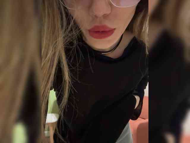 Amelia757 webcam